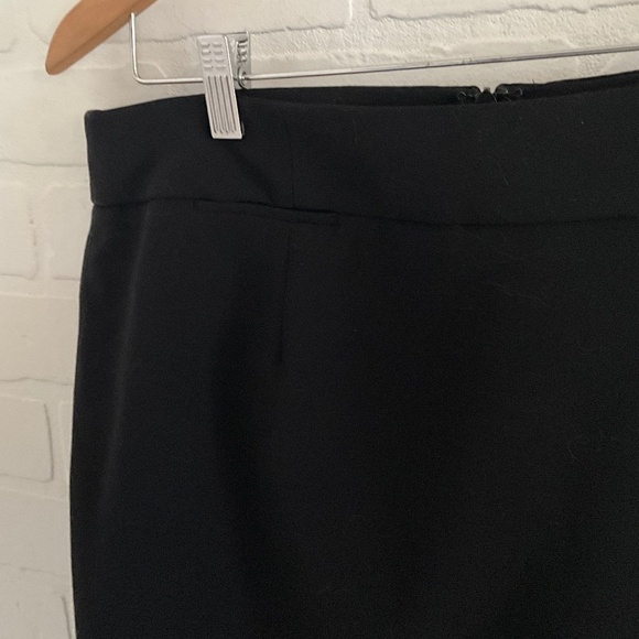 Calvin Klein Skirt Pencil Black Back slit Back zipper Lined Sz 14 Petite - Picture 8 of 12